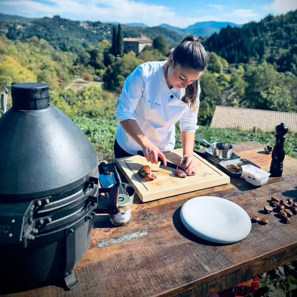 No table no stool (9).webp