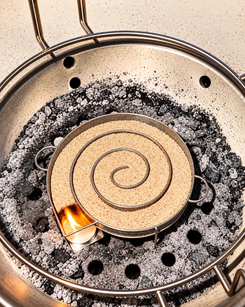 serpetin-generateur-fumée-smoking-kamado-coeo.webp