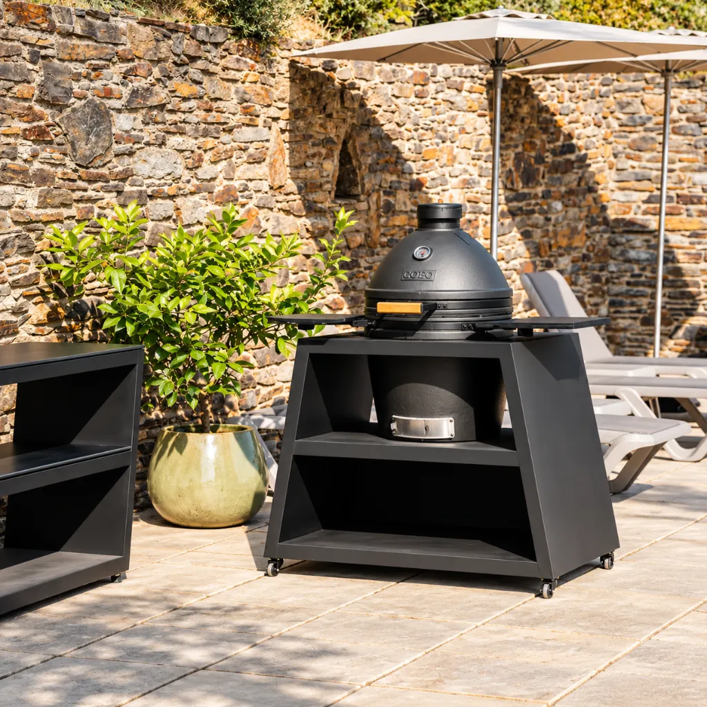 kamado-outdoor-kitchen-cuisine-barbecue.webp